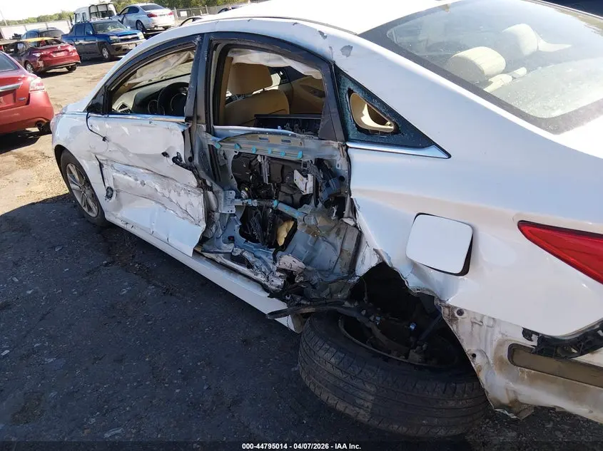 2014 HYUNDAI SONATA GLS