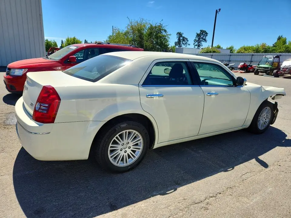 2010 CHRYSLER 300 TOURING  