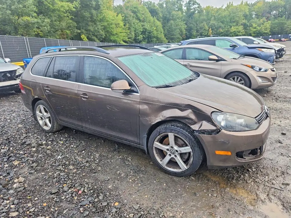 2011 VOLKSWAGEN JETTA TDI  