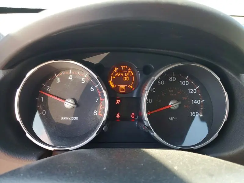 2010 NISSAN ROGUE SL  