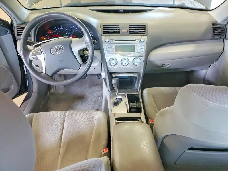 2011 TOYOTA CAMRY LE  
