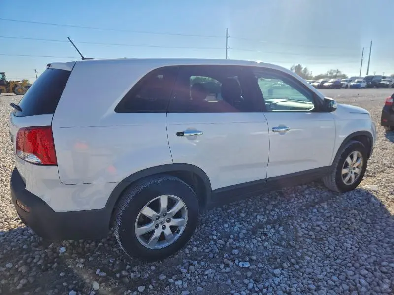 2013 KIA SORENTO LX  