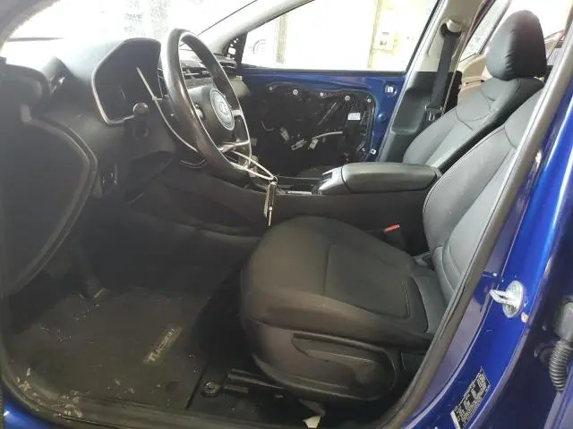 2022 HYUNDAI TUCSON SE  
