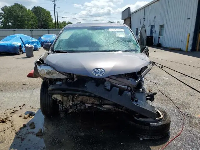 2014 TOYOTA SIENNA XLE  