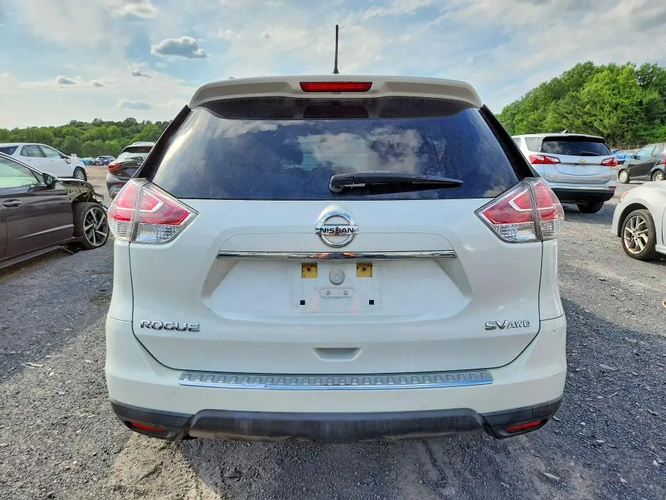 2016 NISSAN ROGUE SV  