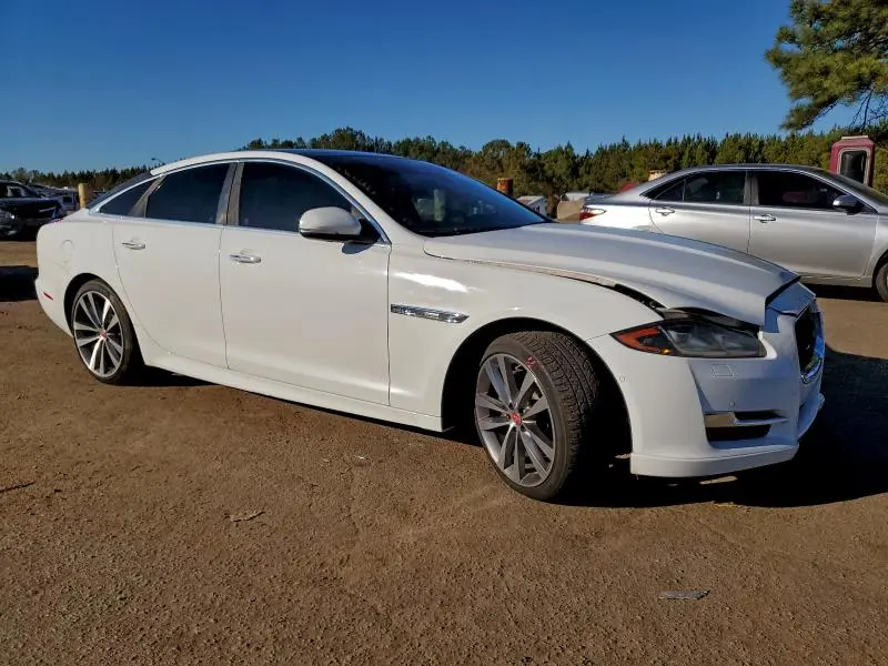 2019 JAGUAR XJ R - SPORT  