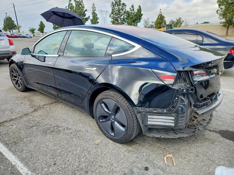 2018 TESLA MODEL 3   