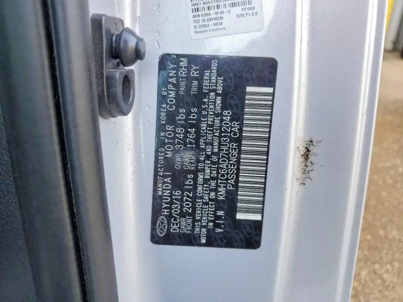 2017 HYUNDAI VELOSTER BASE  