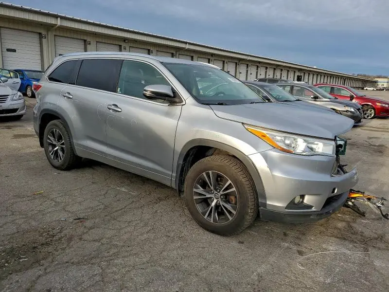 2016 TOYOTA HIGHLANDER XLE  