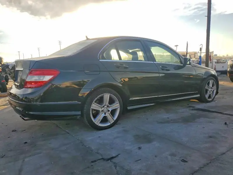 2011 MERCEDES-BENZ C 300  