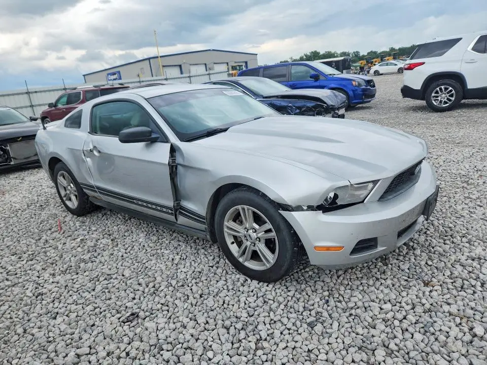 2010 FORD MUSTANG   