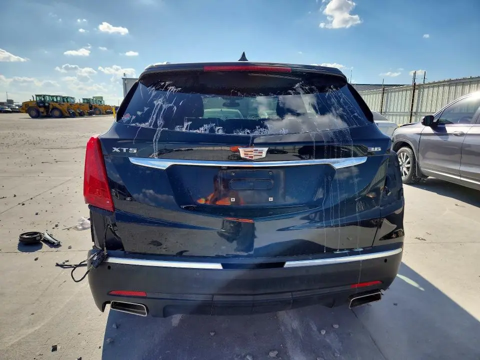 2018 CADILLAC XT5   