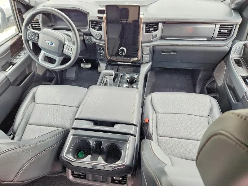 2023 FORD F150 LIGHTNING PRO  