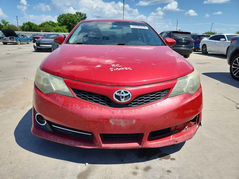 2013 TOYOTA CAMRY SE  