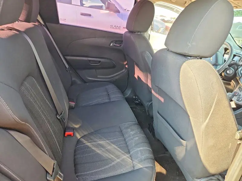 2016 CHEVROLET SONIC LT  