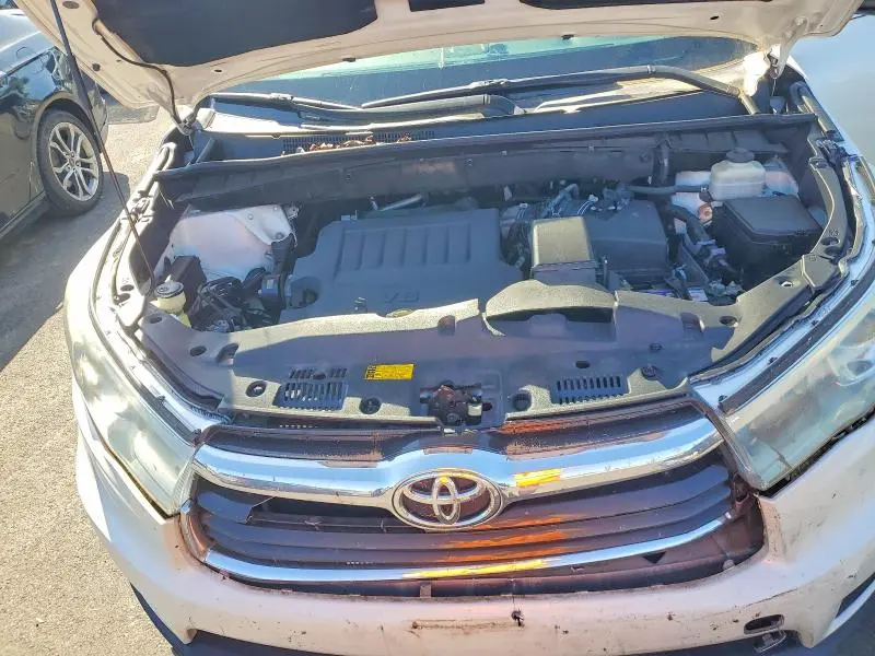 2015 TOYOTA HIGHLANDER LIMITED  