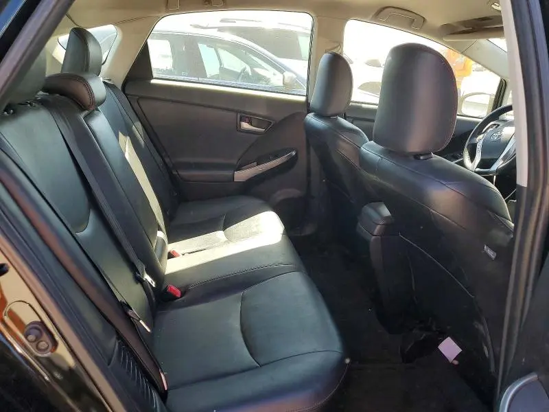 2013 TOYOTA PRIUS PERSONA SERIES SE  