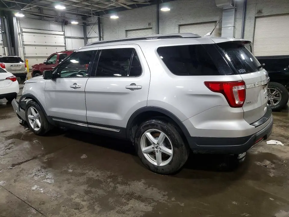 2019 FORD EXPLORER XLT  