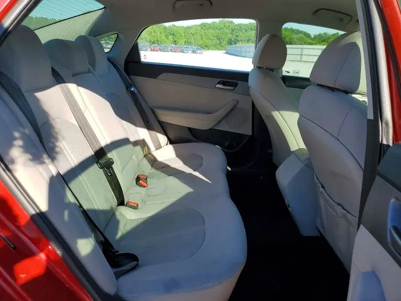 2018 HYUNDAI SONATA SE  