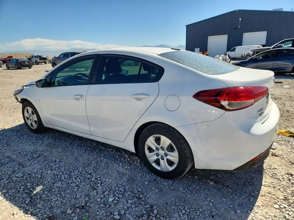 2017 KIA FORTE LX  