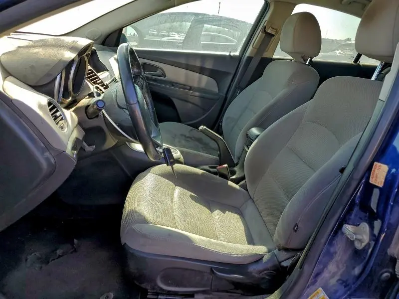 2012 CHEVROLET CRUZE LT  