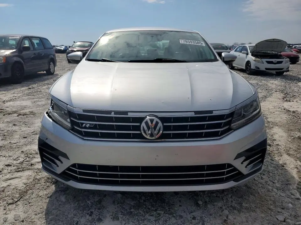 2017 VOLKSWAGEN PASSAT R-LINE  