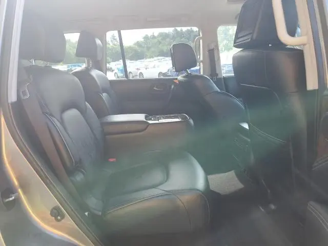 2015 INFINITI QX80   