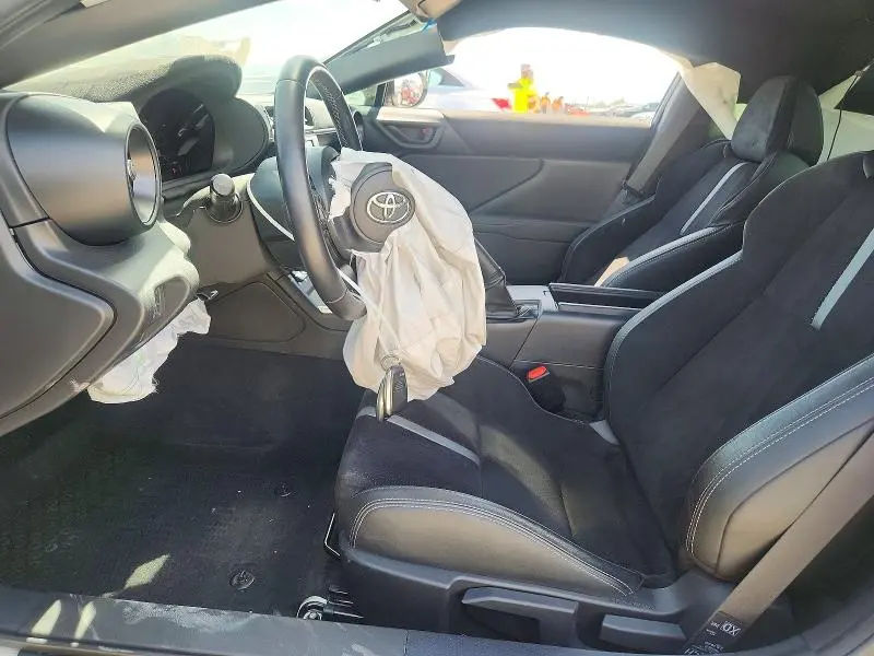 2024 TOYOTA GR 86 PREMIUM  