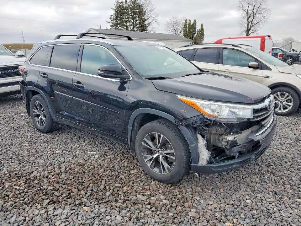 2016 TOYOTA HIGHLANDER XLE  