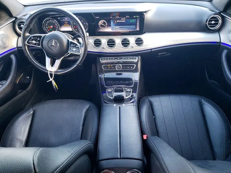 2019 MERCEDES-BENZ E 300  
