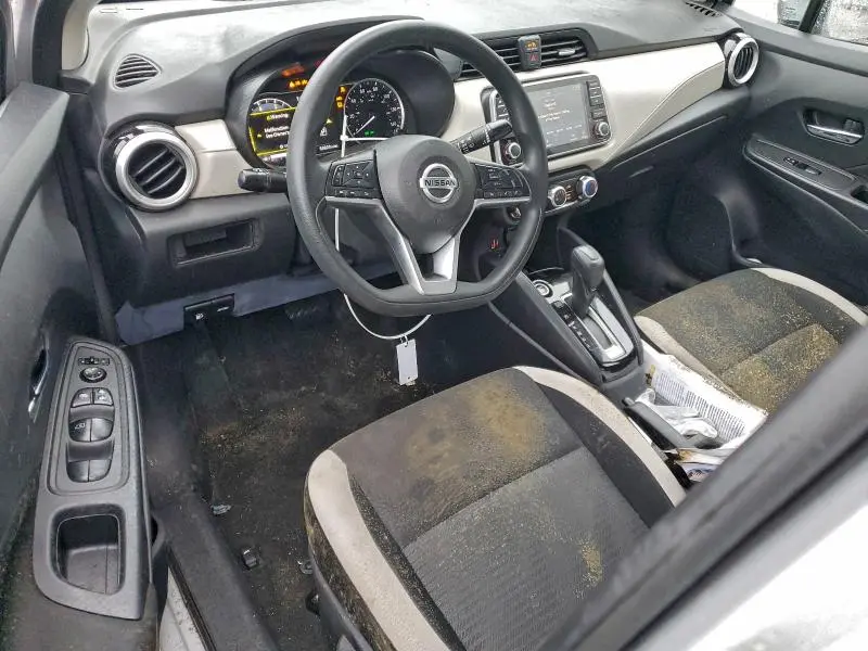 2022 NISSAN VERSA SV  