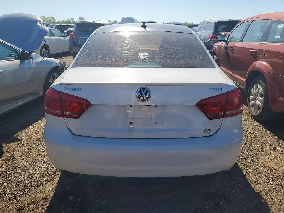 2014 VOLKSWAGEN PASSAT SE  