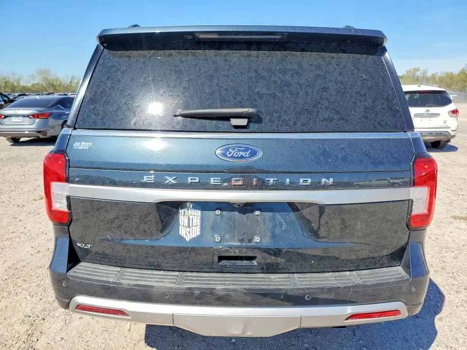 2024 FORD EXPEDITION XLT  