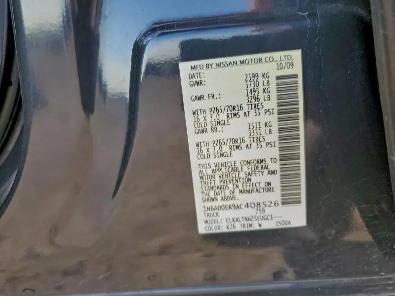 2010 NISSAN FRONTIER CREW CAB SE  