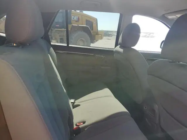 2012 HYUNDAI SANTA FE GLS  