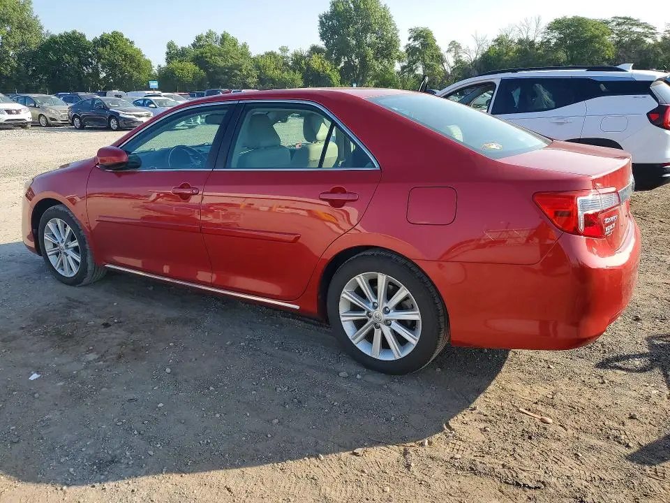 2013 TOYOTA CAMRY XLE  