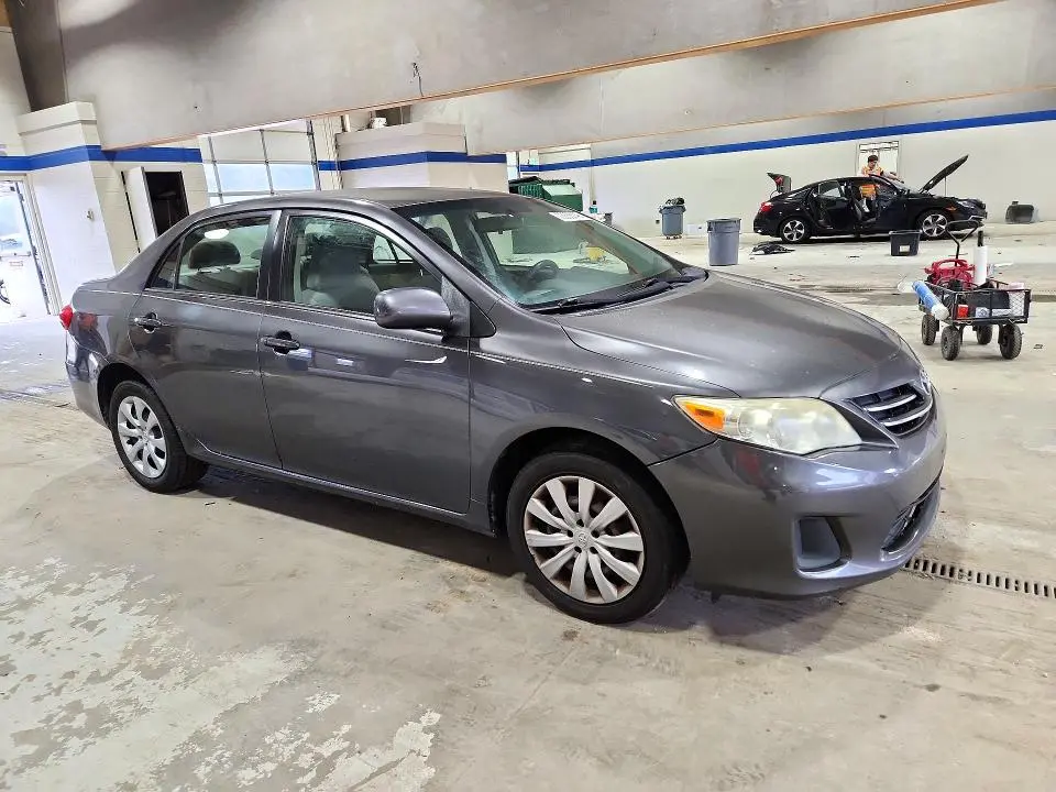 2013 TOYOTA COROLLA LE  