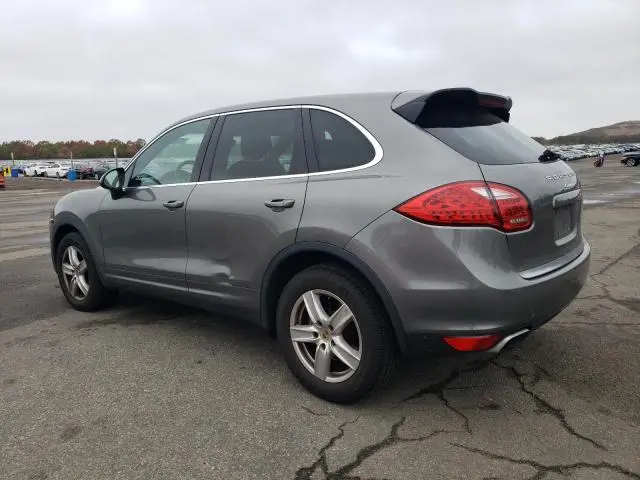 2014 PORSCHE CAYENNE   