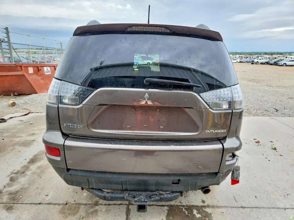 2010 MITSUBISHI OUTLANDER SE  