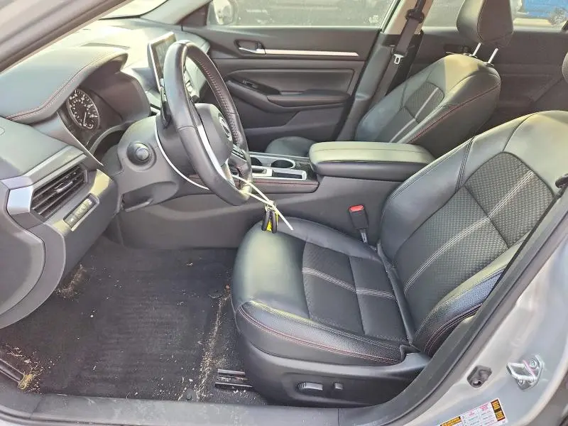 2024 NISSAN ALTIMA SR  