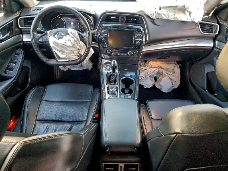 2022 NISSAN MAXIMA SV  