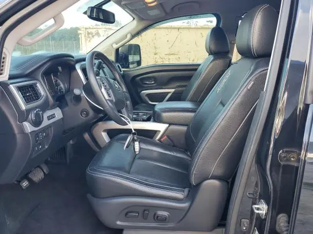 2019 NISSAN TITAN SV  