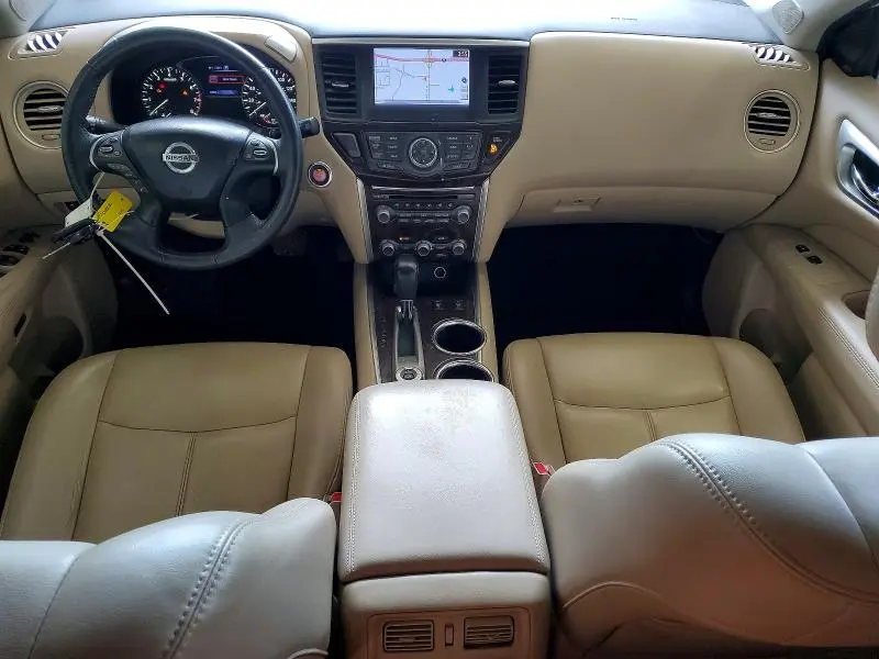 2016 NISSAN PATHFINDER SL  