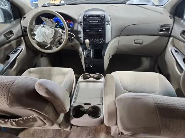 2010 TOYOTA SIENNA CE  
