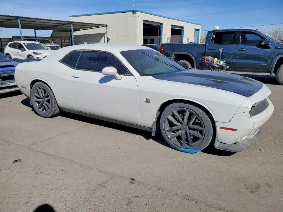 2015 DODGE CHALLENGER R  