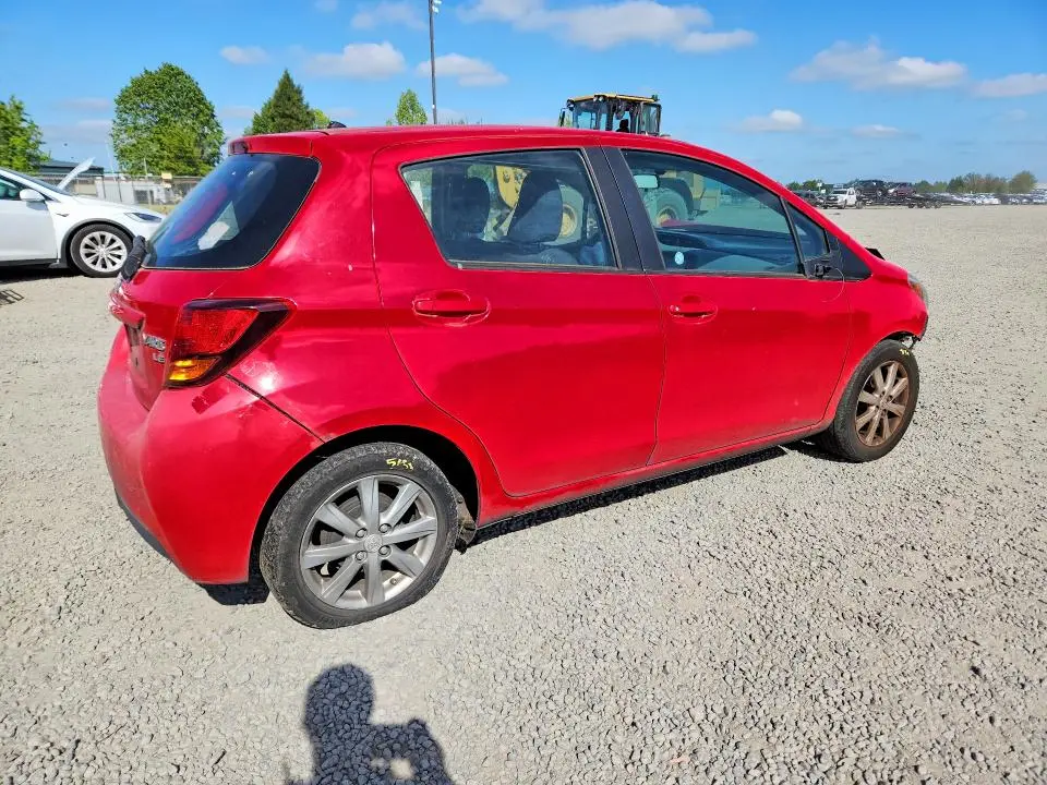 2015 TOYOTA YARIS 5-DOOR LE  
