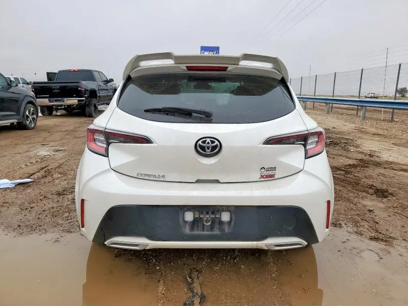 2019 TOYOTA COROLLA SE  