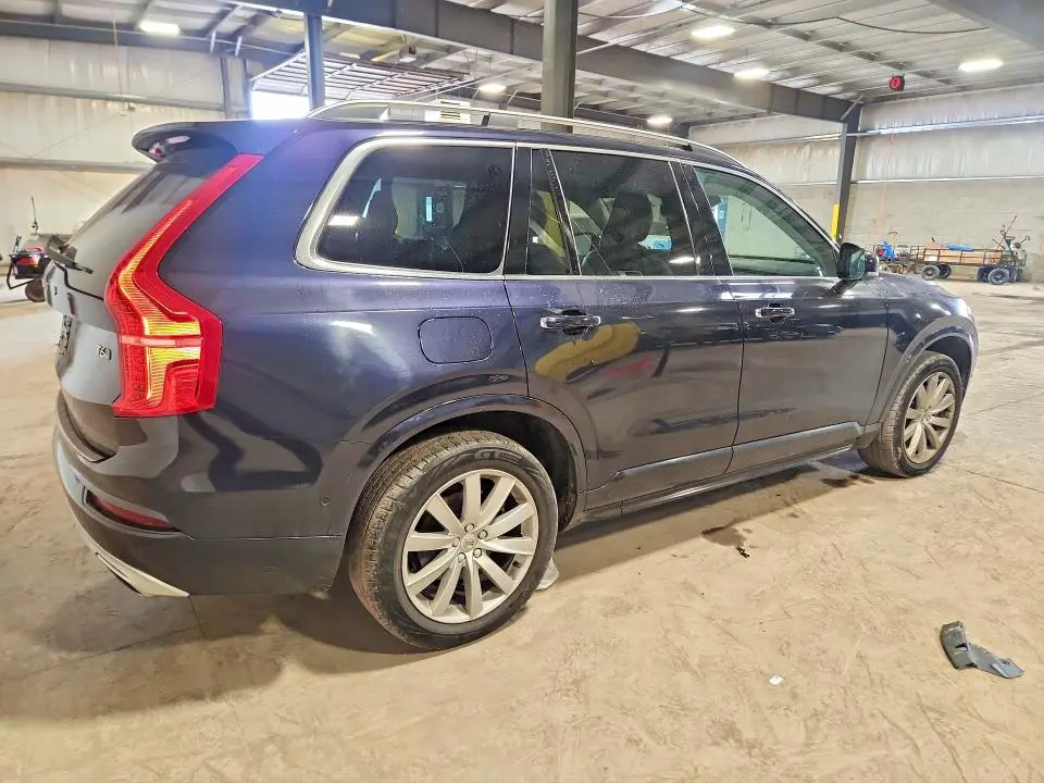 2016 VOLVO XC90 T6  