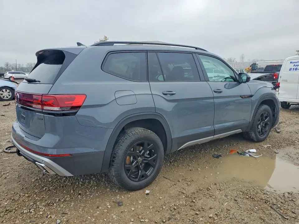 2025 VOLKSWAGEN ATLAS PEAK EDITION SE  