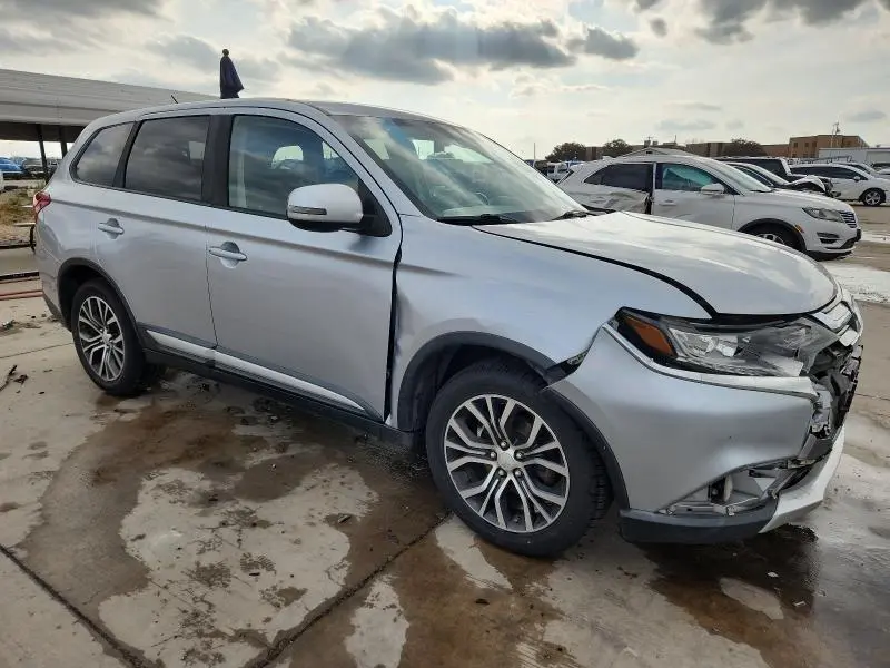 2016 MITSUBISHI OUTLANDER SE  